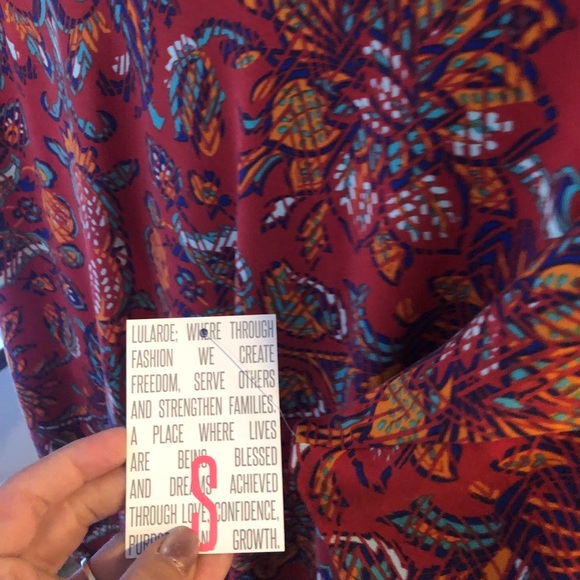 LuLaRoe Tops - LuLaRoe Irma